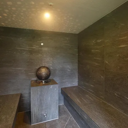 Alt Tyrol Hotel 3*