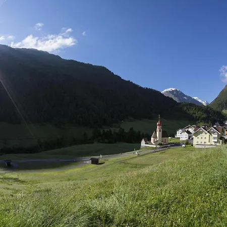 ホテル Alt Tyrol フェント