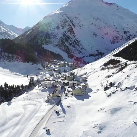 Alt Tyrol Hotel